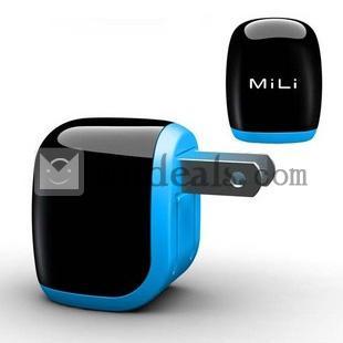 【送料無料】 iPad 4 USB充電器アダプタ　iPhone5にも対応　ブラックブルー